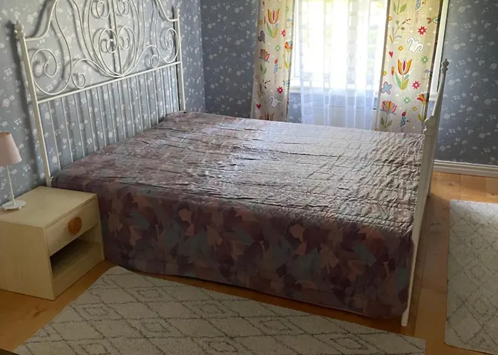 Vacker Villa I Froeseke